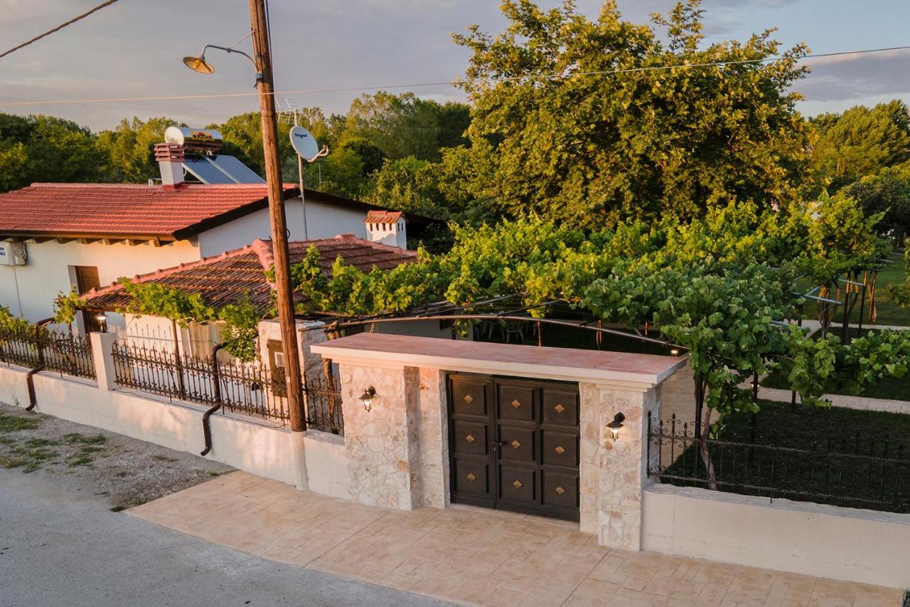 Villa La Varik 1 Litochoro Exterior foto